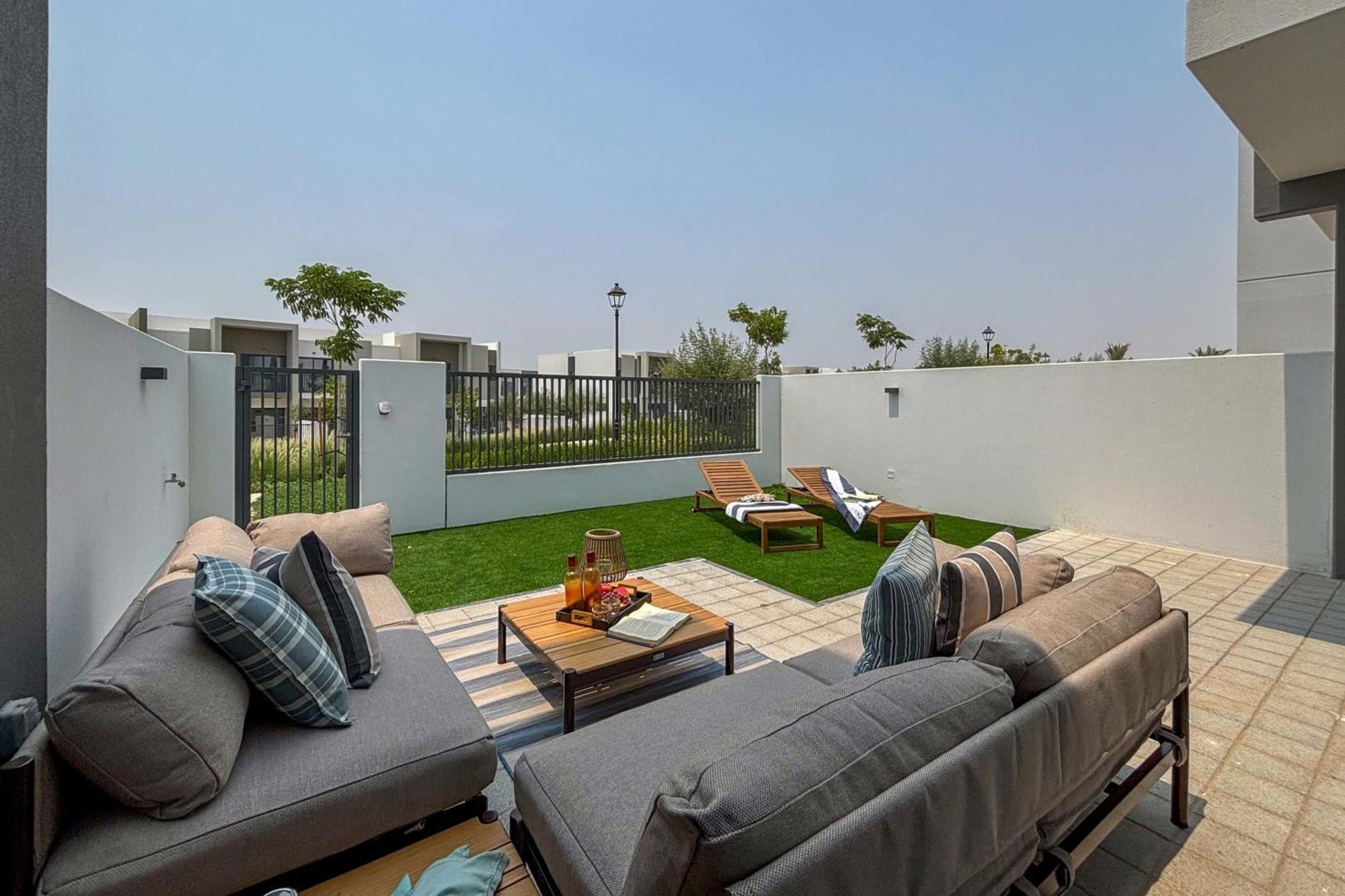 Frank Porter - La Rosa 6 Dubaj Exteriér fotografie